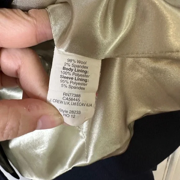 J.Crew Schoolboy Blazer Women 4 Navy Blue Wool Gold Crest Buttons 28233 - Picture 4 of 4